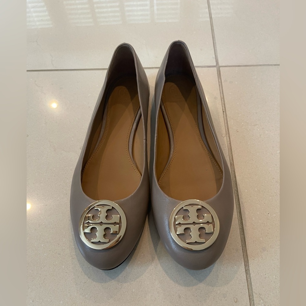 Tory Burch flat